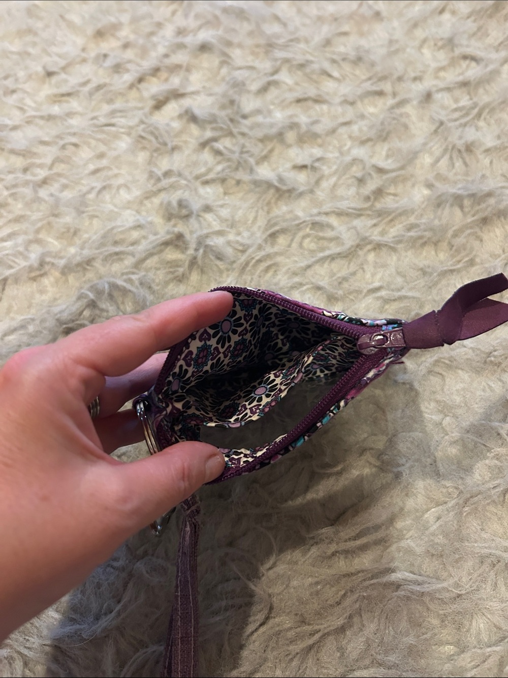 Vera‎ Bradley Lilac Medallion Zip ID Case And Lanyard - Picture 5 of 5